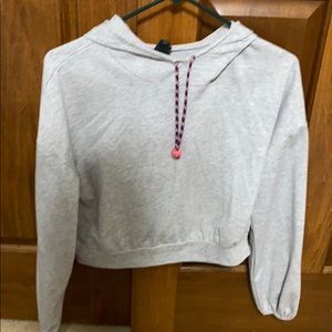 grey sweatshirt